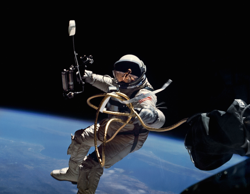 Illustration for article titled Astronauts Have Done So, So Much With Duct Tape And Electrical Tape